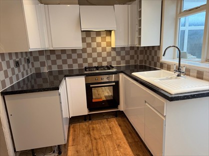 3 Bed Terraced House, Darnley Road, ME2