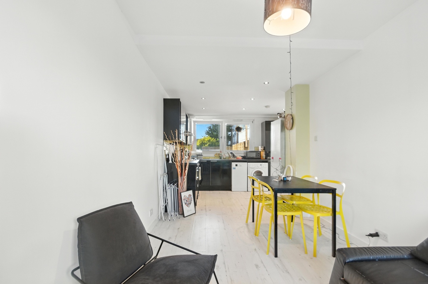 4 Bed Maisonette, Bradley Lynch Court, E2 photo 3