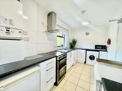 5 Bed Detached House, Mayes Close, NR5