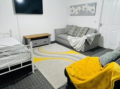 3 Bed Semi-Detached House, Tunnel Road, L7