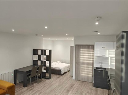 Studio Flat, Equity House, HA8