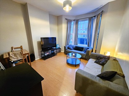2 Bed Flat, Laitwood Road, SW12