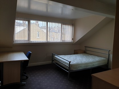 Room in a Shared House, Bradford, BD7