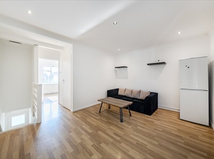 1 Bed Flat, Grosvenor Road, WD17
