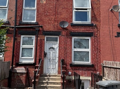 2 Bed Terraced House, Clifton Grove, LS9