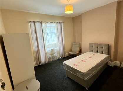 Room in a Shared House, Shirecliffe Lane, S3