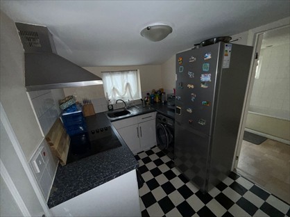 1 Bed Flat, Marine Parade, ME12