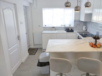 Room in a Shared House, The Crescent, DN6