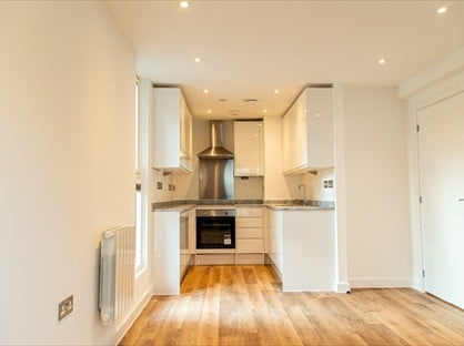 1 Bed Flat, Winnall Manor Road, SO23