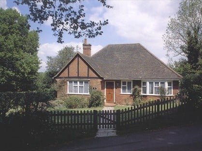 3 Bed Bungalow, Hall Farm, WD3