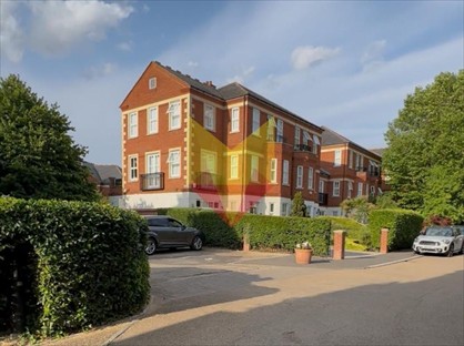 2 Bed Flat, Tavistock House, IG8