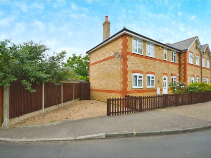 3 Bed End Terrace, Barnfield Cottages, ME13