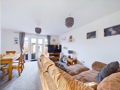 2 Bed End Terrace, Red Kite Road, OX39