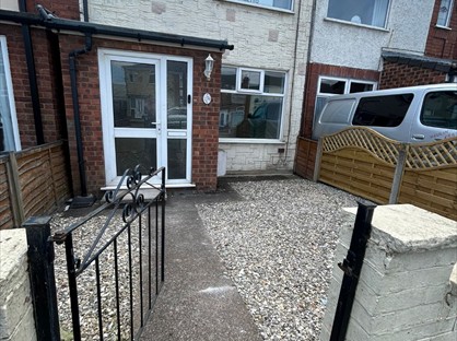 2 Bed Terraced House, Brooklands Road, HU5