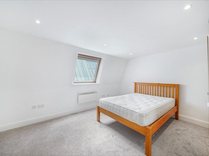 1 Bed Flat, Wendell Road, W12