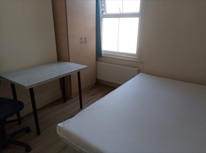 Room in a Shared House, Albert Square, E15