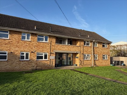 2 Bed Flat, Taranto Hill, BA22