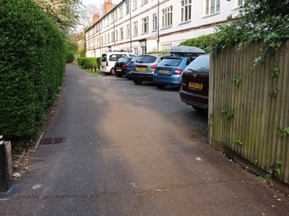 2 Bed Flat, Martin Way, SM4