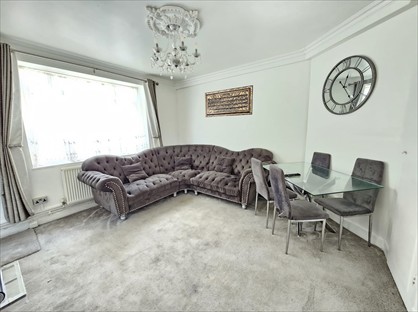 2 Bed Flat, Australia Road, W12