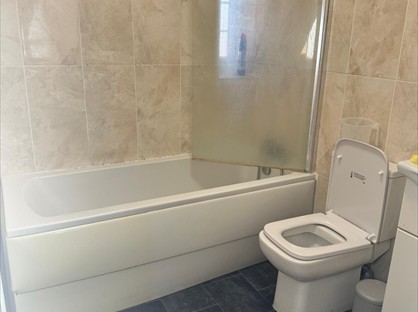 Room in a Shared Flat, Long Lane, TW19