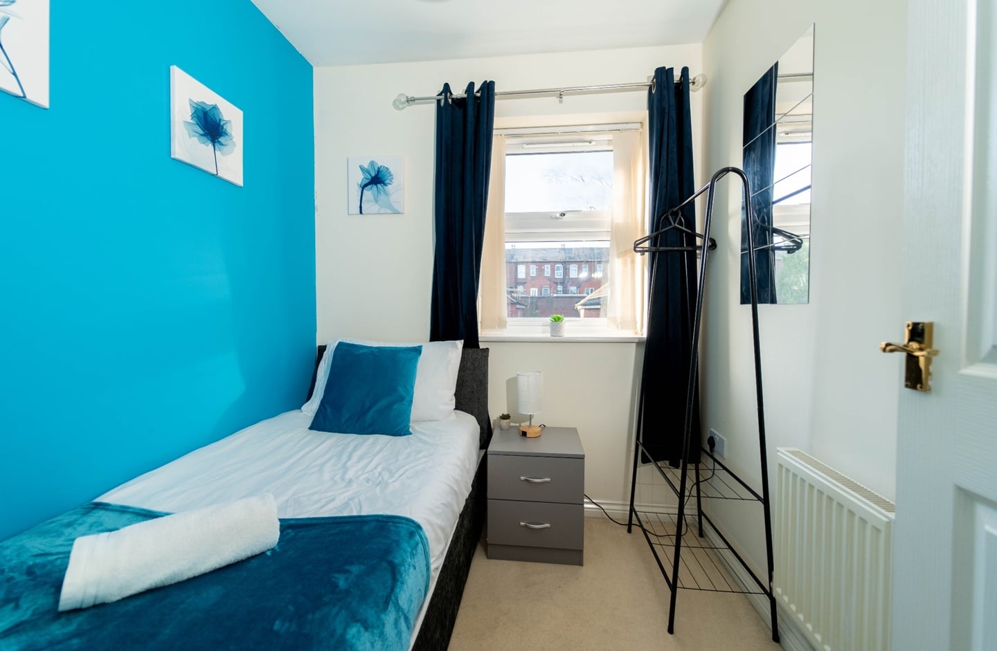 3 Bed Semi-Detached House, Crown St, B66