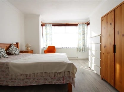4 Bed Terraced House, Fishponds Road, SW17