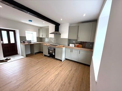 3 Bed Detached House, Church Street, S35