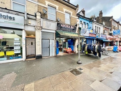Studio Flat, Romford Road, E7