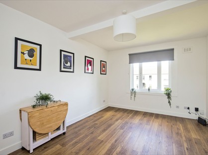 2 Bed Flat, Saughton Gardens, EH12