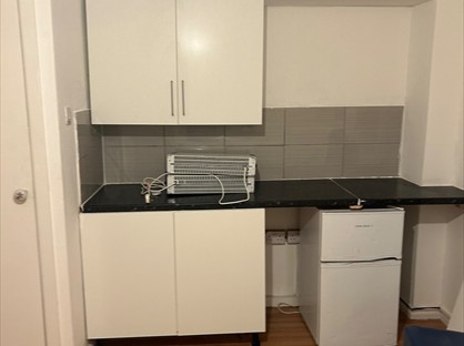 Studio Flat, Dobbin Close, HA3