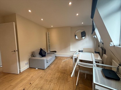 3 Bed Flat, Falcon Road, SW11