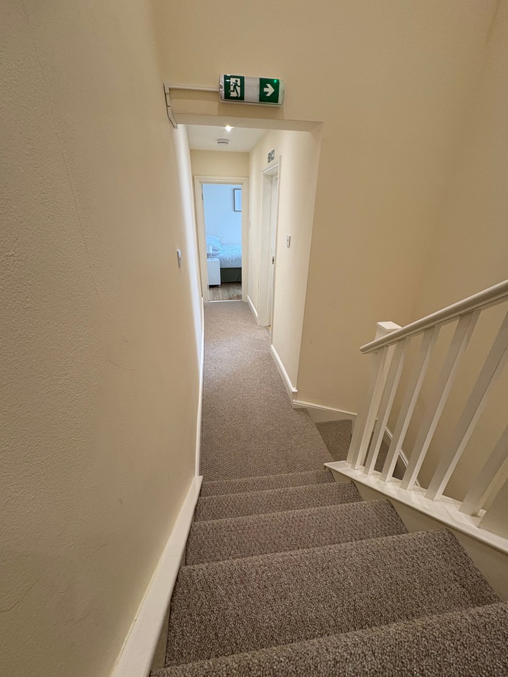 Additional image 8 of 2 Bed Flat, Falcon Road, SW11, N1 7GU