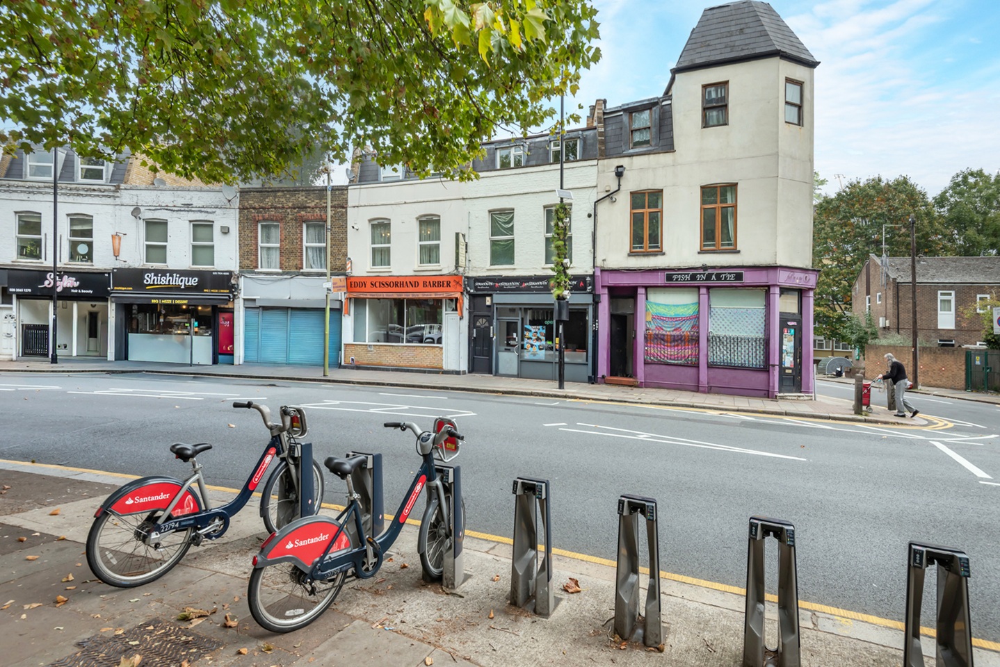 Additional image 2 of 2 Bed Flat, Falcon Road, SW11, N1 7GU