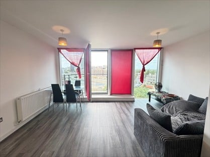 2 Bed Flat, Angel Lane, E15