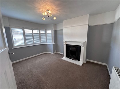 2 Bed Flat, Eversley Avenue, DA7
