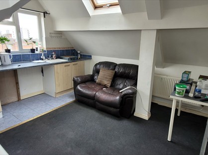 Studio Flat, Bloxwich Road, WS3