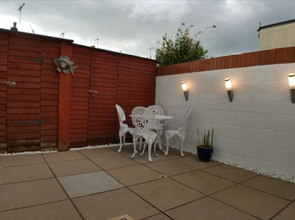 2 Bed Terraced House, Whitehart Street, GL51