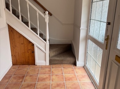 3 Bed Semi-Detached House, Oxford Close, EN8