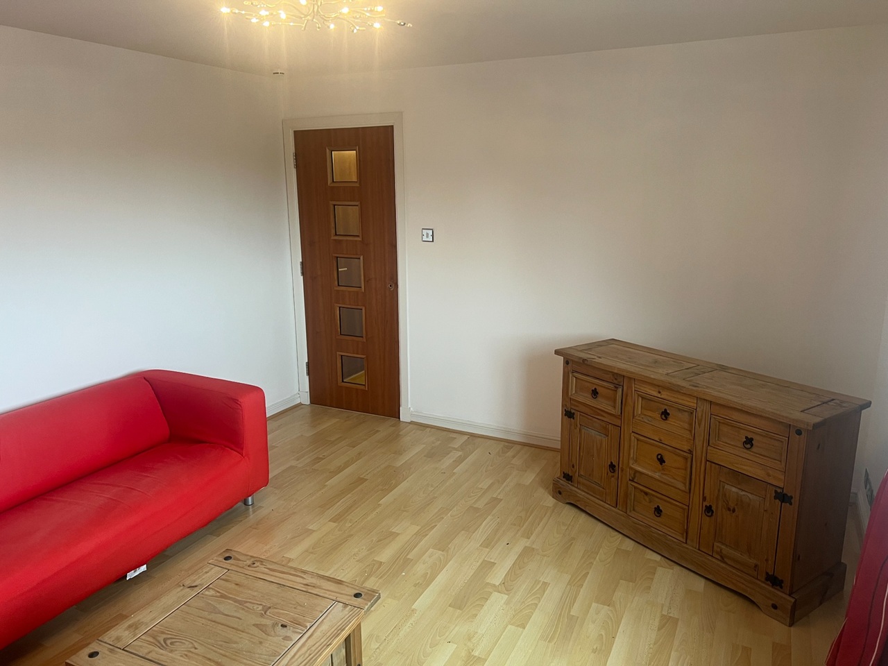3 Bed Flat, Hilton Gardens, G13 photo 3