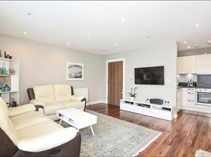 3 Bed Flat, Nevis Court, HA8