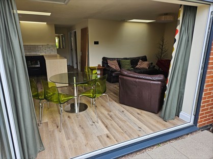 Room in a Shared House, Western Road, DE3