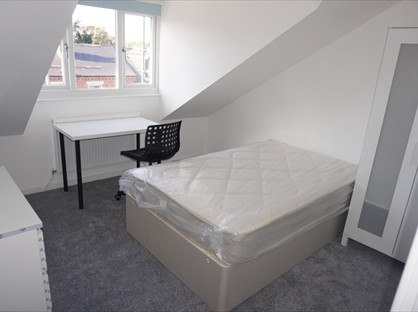 Room in a Shared House, Teignmouth Road, B29