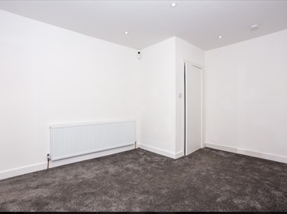 2 Bed Flat, St. Michael Street, DG1