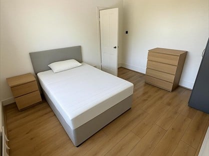 Room in a Shared House, Haydons Road, SW19