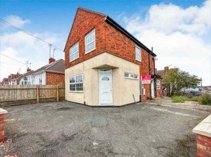 3 Bed Detached House, St Margarets Avenue, NN10