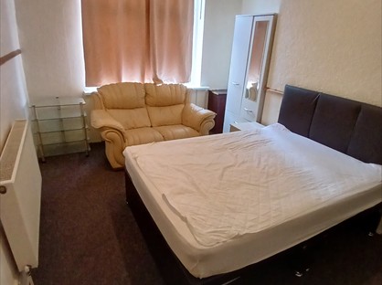 6 Bed Terraced House, Wolverhampton Street, DY1