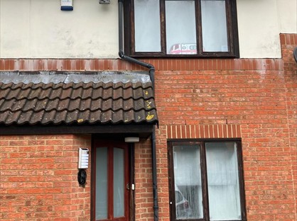 2 Bed Terraced House, Hayes Road, DA9