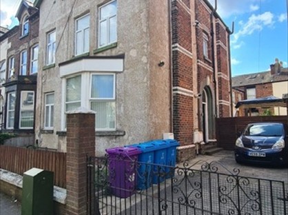 2 Bed Flat, Kremlin Drive, L13