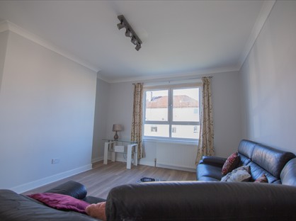 2 Bed Flat, Old Avenue, KA18