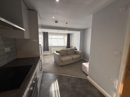 1 Bed Flat, London Road, HP8